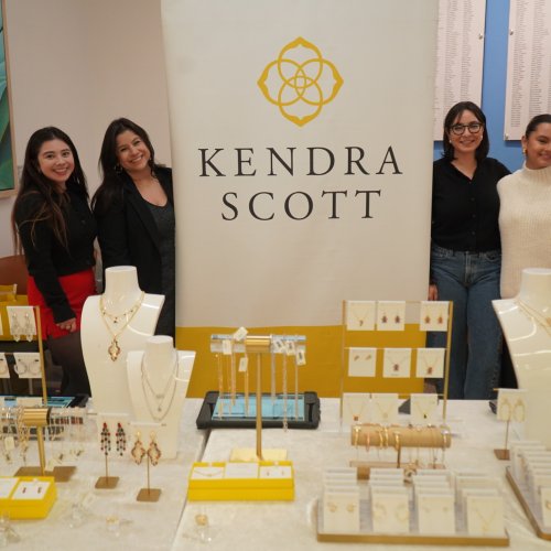 Kendra Scott Pop Up Shop for Good Supports Local Childrenn